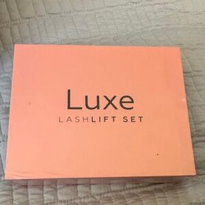 Luxe lash life set NIB NEW